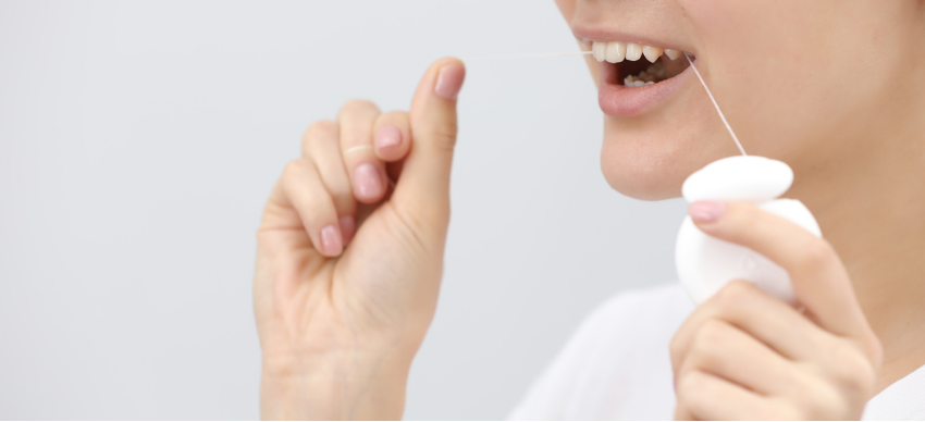 口腔衛生の重要性：矯正中のケア
